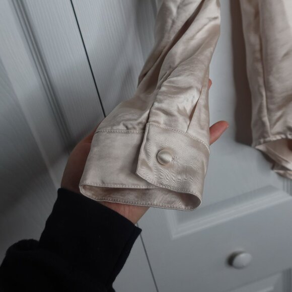 Princess Polly Vintage Vibe Champagne Button Front Shirt Women's Size 8 - Picture 3 of 8